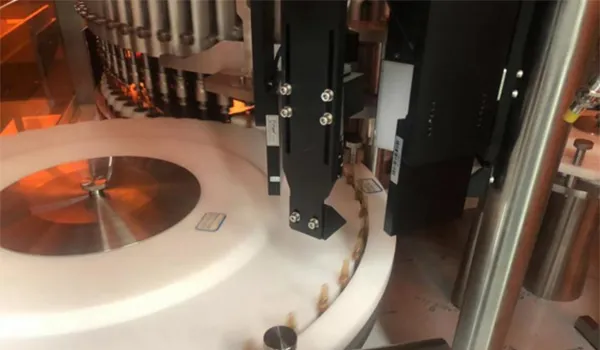 Automatic Compact Ampoule/Vial Inspection Machine